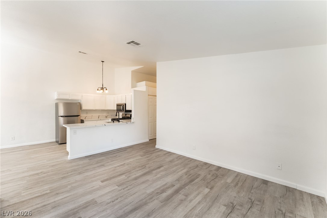 2110 Los Feliz Street 2015 Las Vegas NV 89156