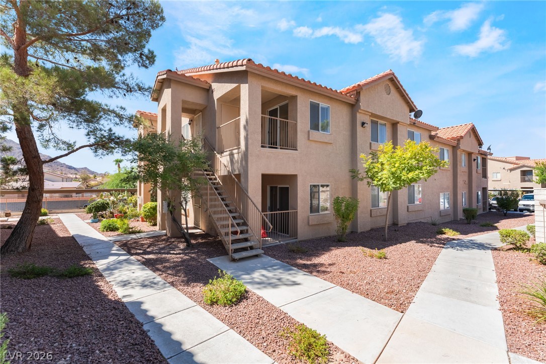 2110 Los Feliz Street 2015 Las Vegas NV 89156