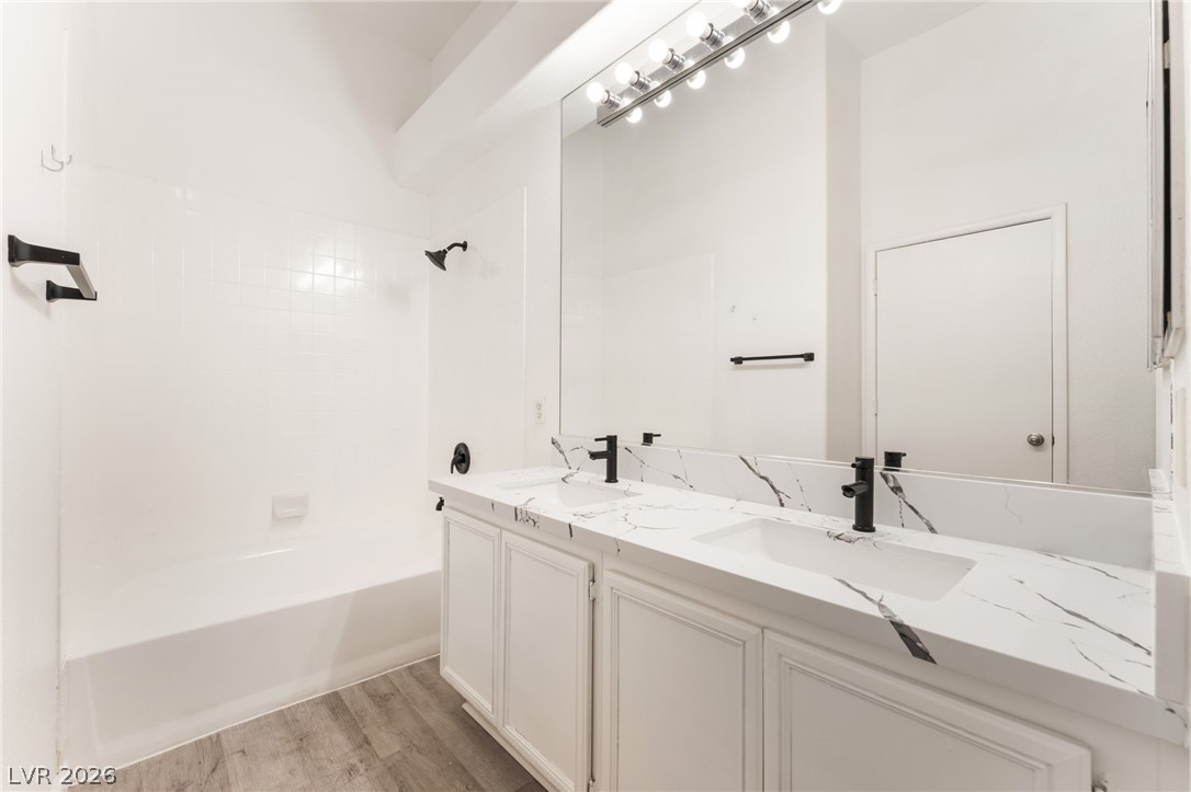 2110 Los Feliz Street 2015 Las Vegas NV 89156
