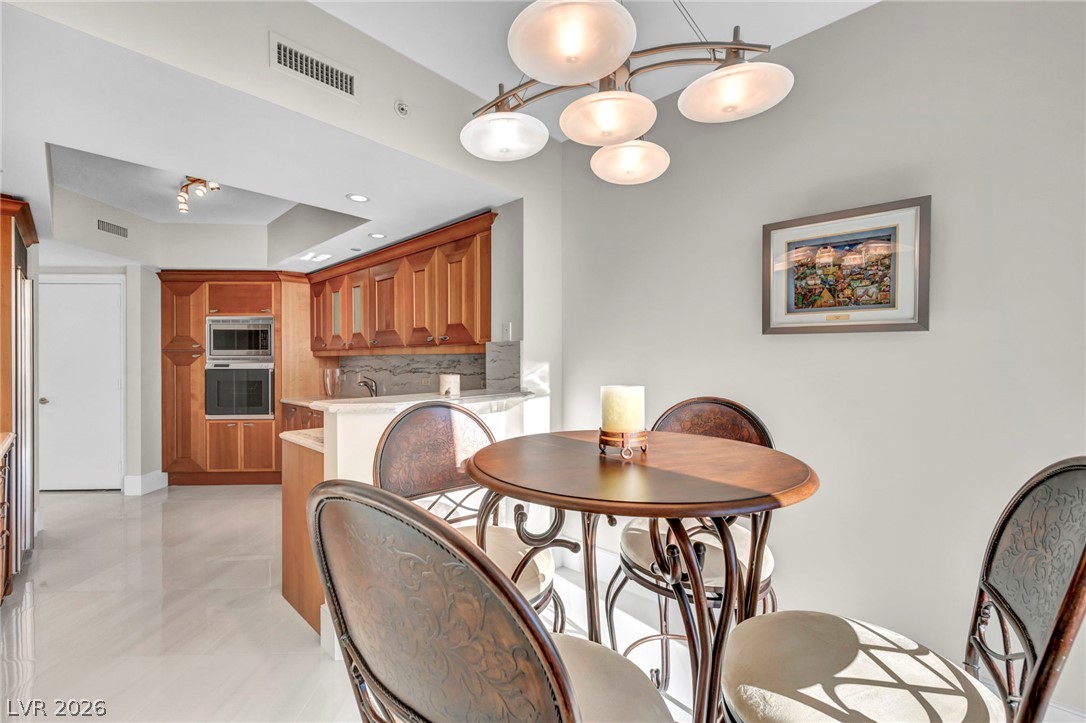2777 Paradise Road 2304 Las Vegas NV 89109