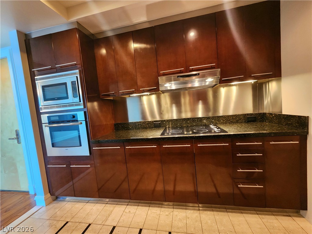 2700 South Las Vegas Boulevard 1506 Las Vegas NV 89109
