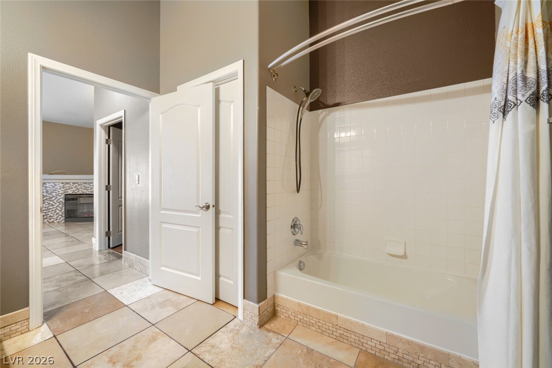 3545 Cactus Shadow Street 203 Las Vegas NV 89129