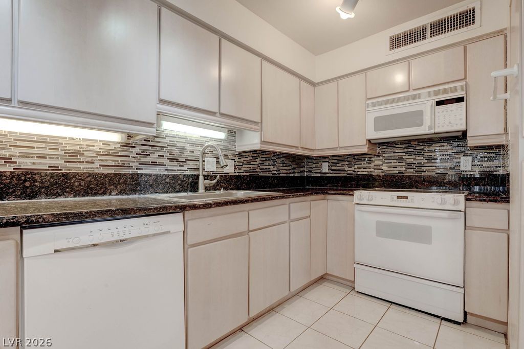 3111 Bel Air Drive 3a Las Vegas NV 89109