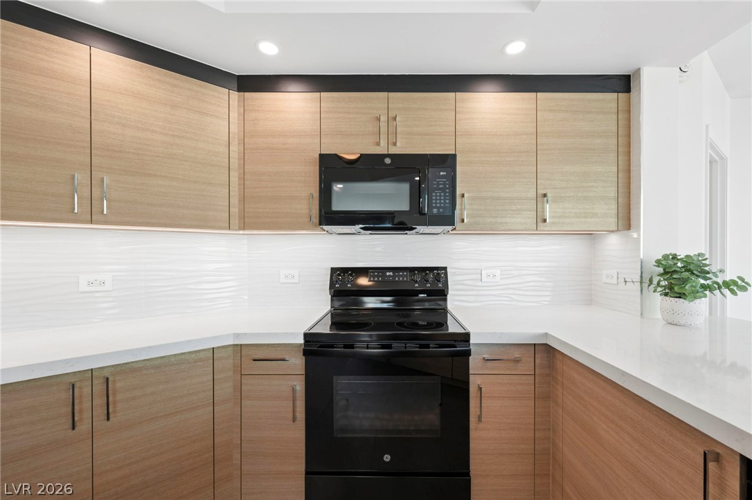 322 Karen Avenue 1408 Las Vegas NV 89109