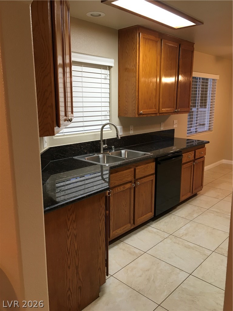 1533 Linnbaker Lane 204 Las Vegas NV 89110