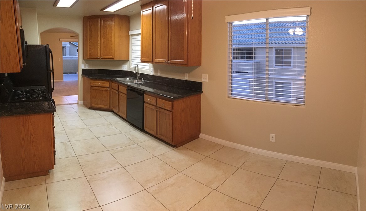 1533 Linnbaker Lane 204 Las Vegas NV 89110