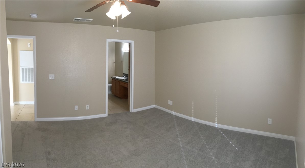 1533 Linnbaker Lane 204 Las Vegas NV 89110