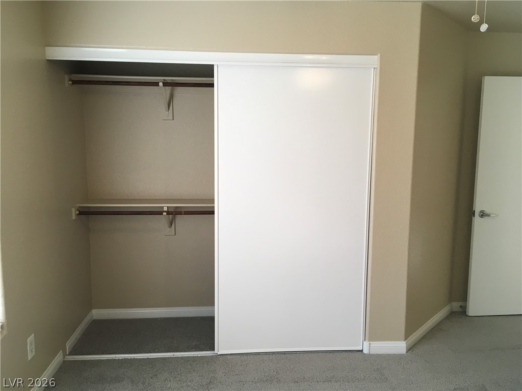 1533 Linnbaker Lane 204 Las Vegas NV 89110