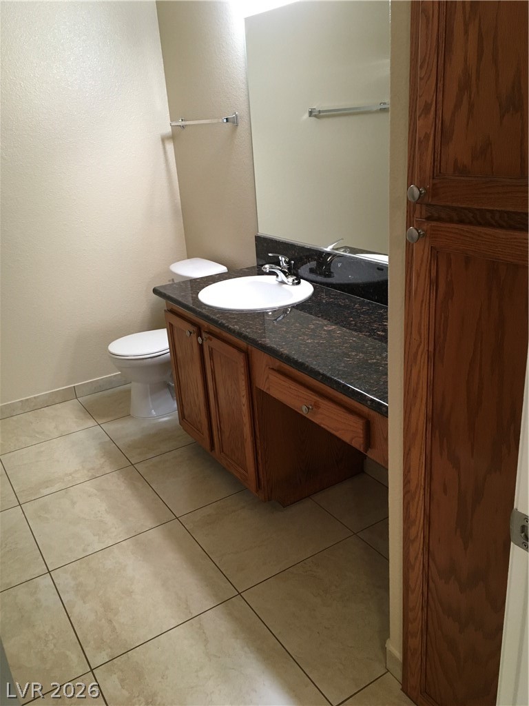 1533 Linnbaker Lane 204 Las Vegas NV 89110