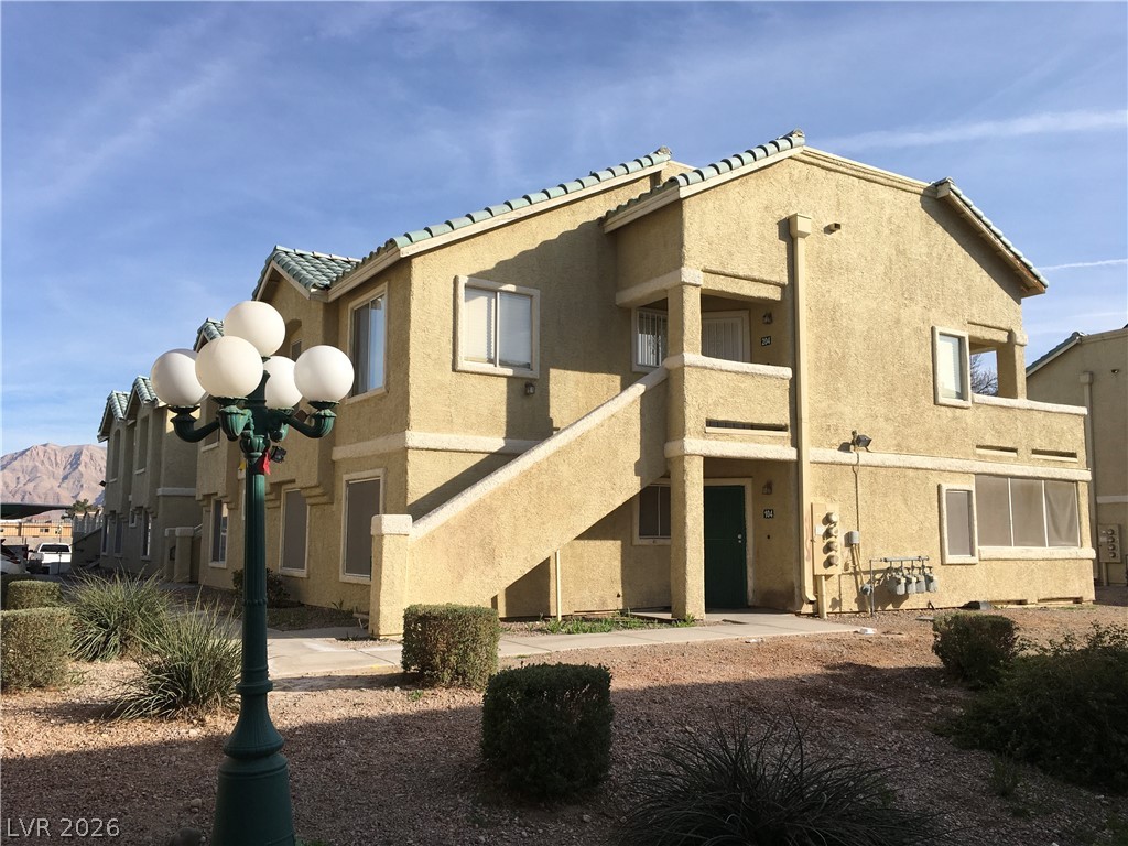 1533 Linnbaker Lane 204 Las Vegas NV 89110