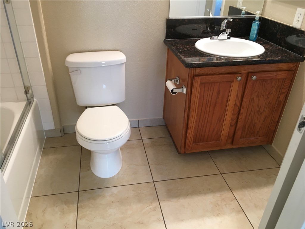 1533 Linnbaker Lane 204 Las Vegas NV 89110