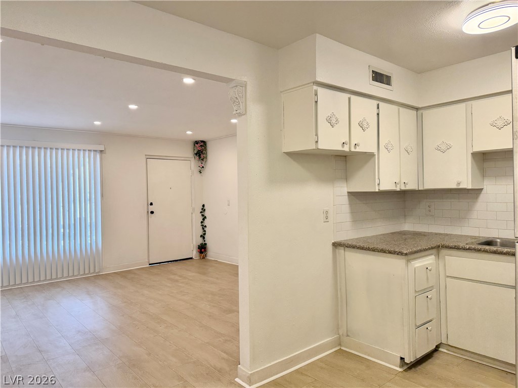 575 South Royal Crest Circle 7 Las Vegas NV 89169