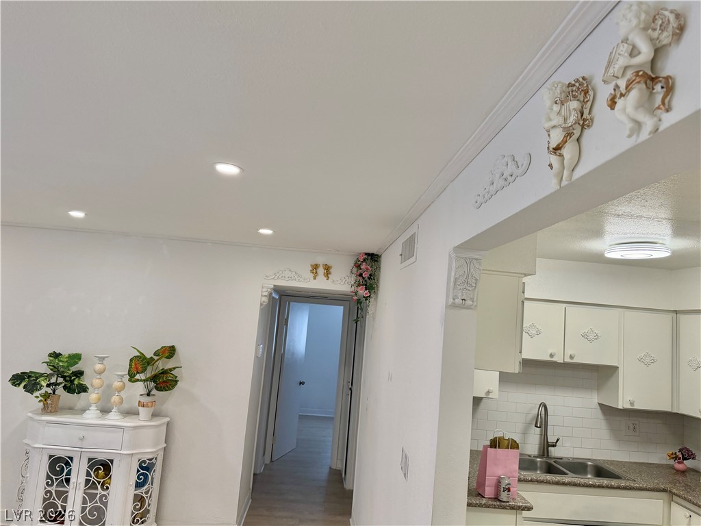 575 South Royal Crest Circle 7 Las Vegas NV 89169