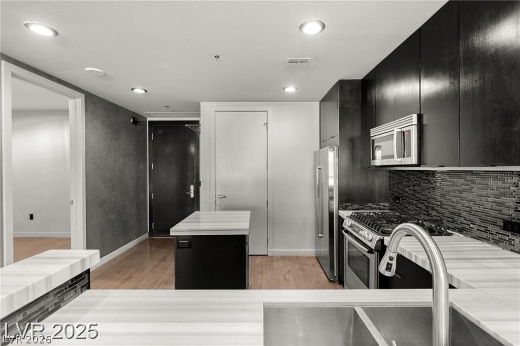 4525 Dean Martin Drive 511 Las Vegas NV 89103
