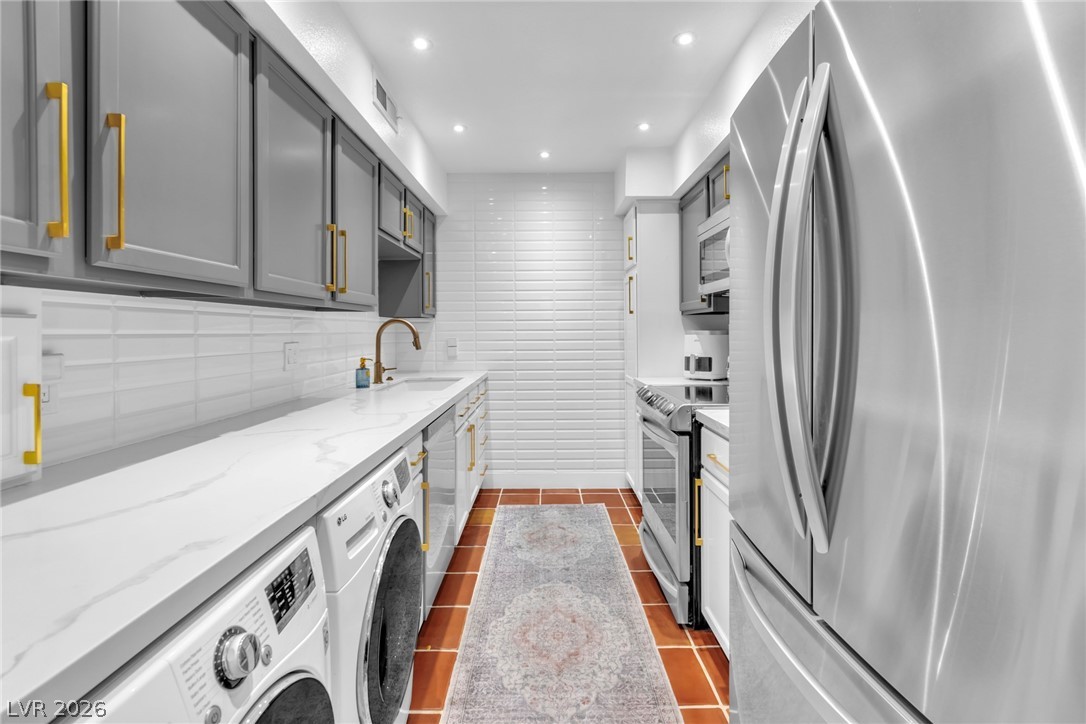 2879 Geary Place 2811 Las Vegas NV 89109