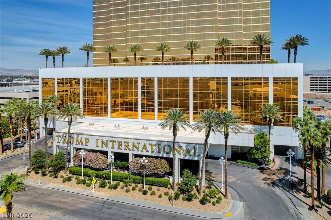 2000 North Fashion Show Drive 4103 Las Vegas NV 89109