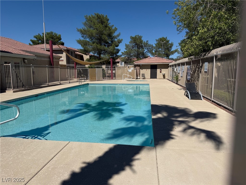 7200 Pirates Cove Road 2004 Las Vegas NV 89145