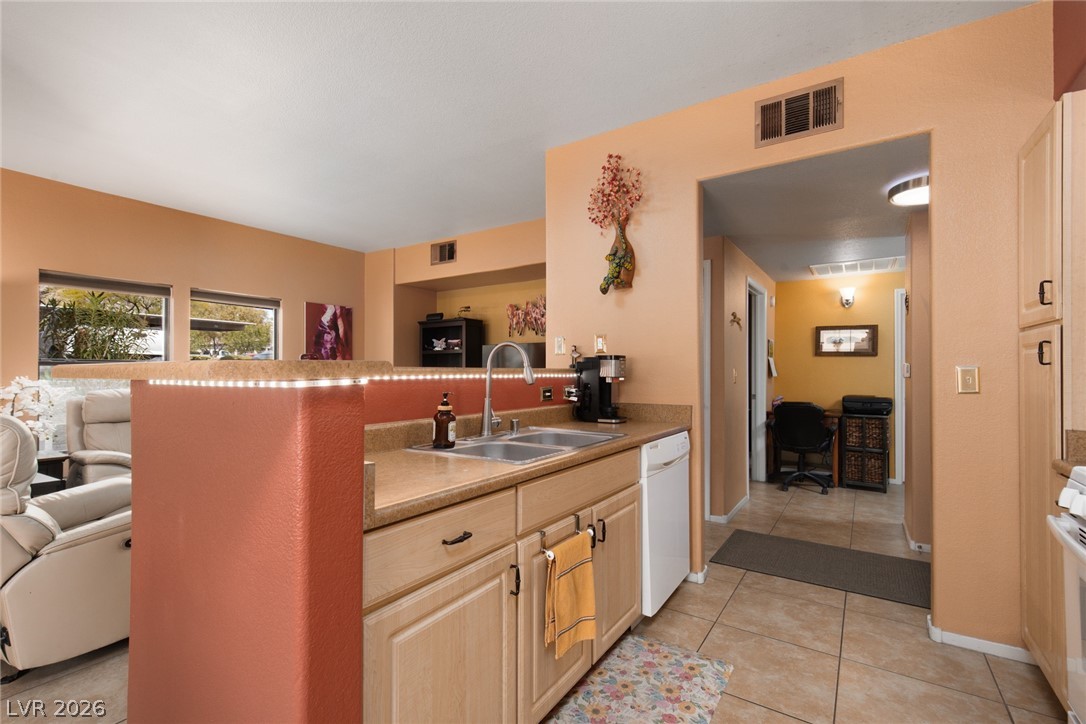 8250 North Grand Canyon Drive 1113 Las Vegas NV 89166