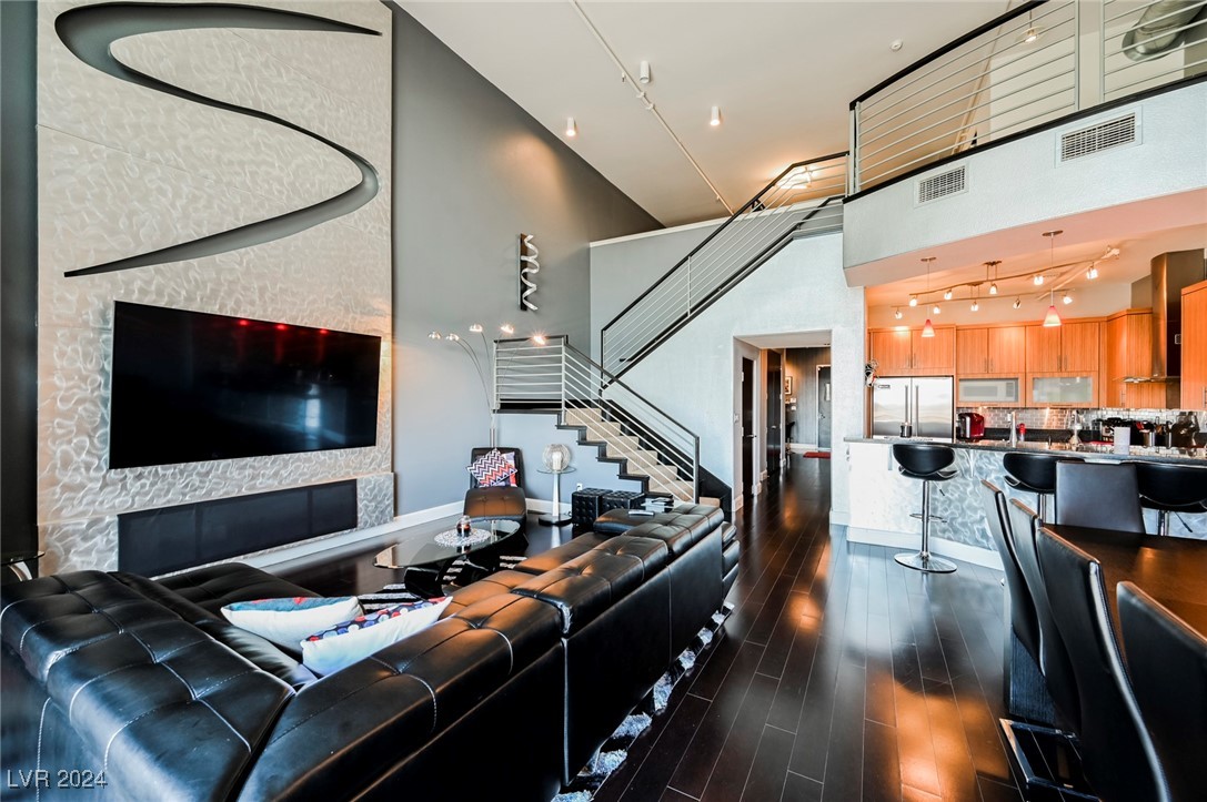 11441 Allerton Park Drive 214 Las Vegas NV 89135