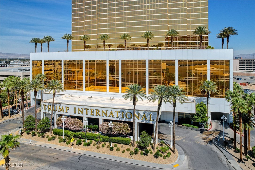2000 North Fashion Show Drive 1617 Las Vegas NV 89109
