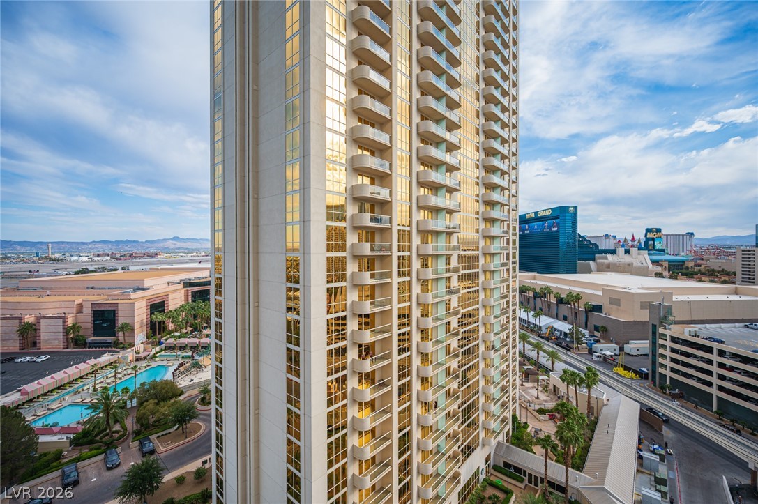 135 East Harmon Avenue 1402/1404 Las Vegas NV 89109