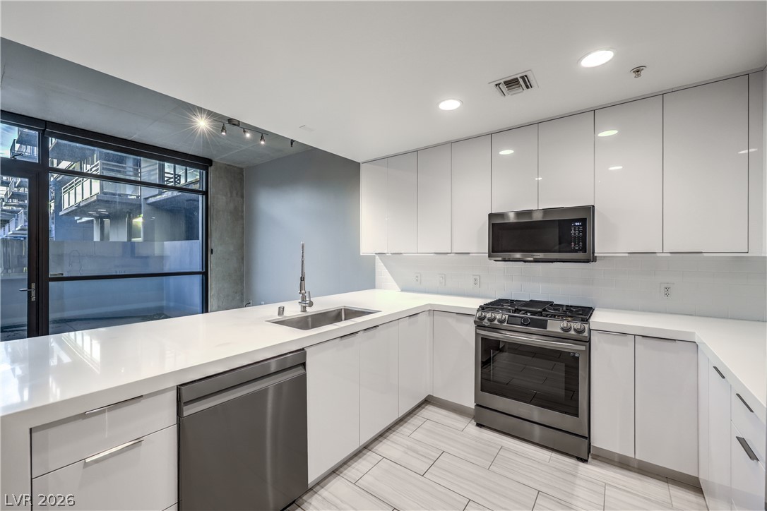 353 East Bonneville Avenue 752 Las Vegas NV 89101