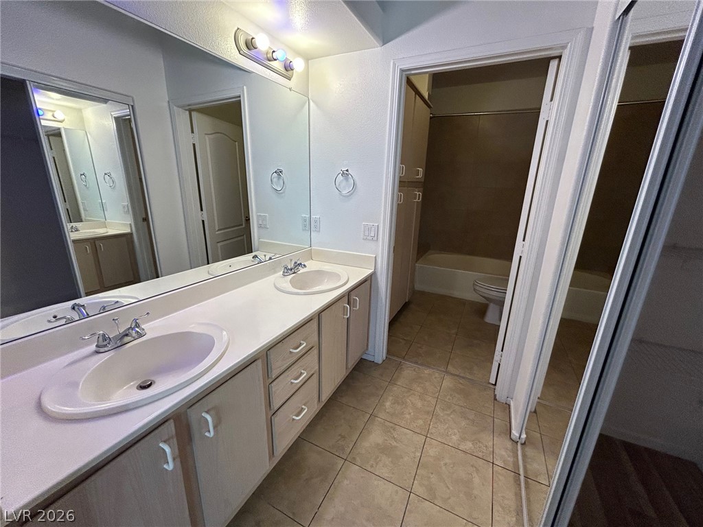 1900 North Torrey Pines Drive 217 Las Vegas NV 89108