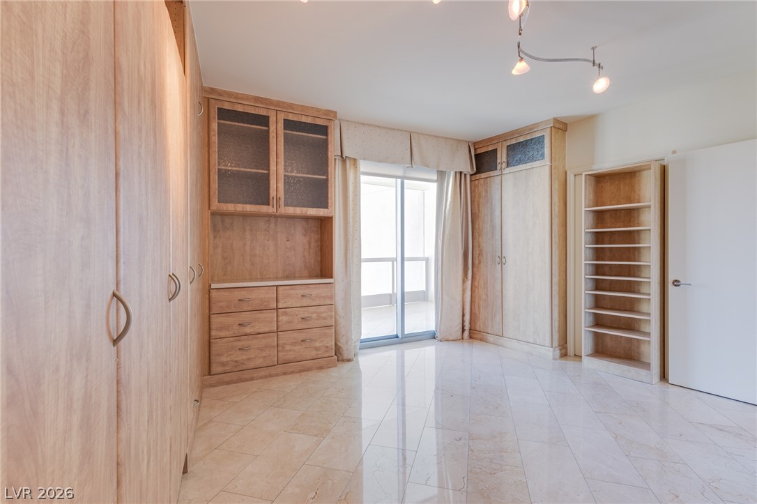 322 Karen Avenue 3601 Las Vegas NV 89109