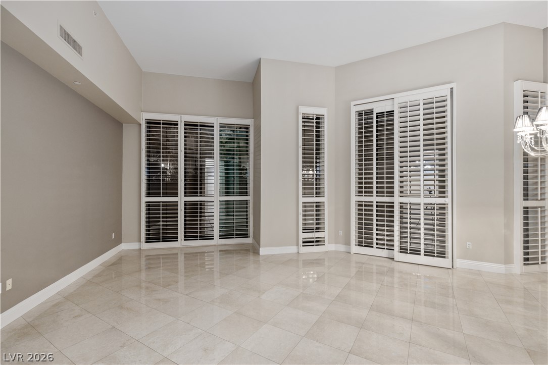 2747 Paradise Road 106 Las Vegas NV 89109