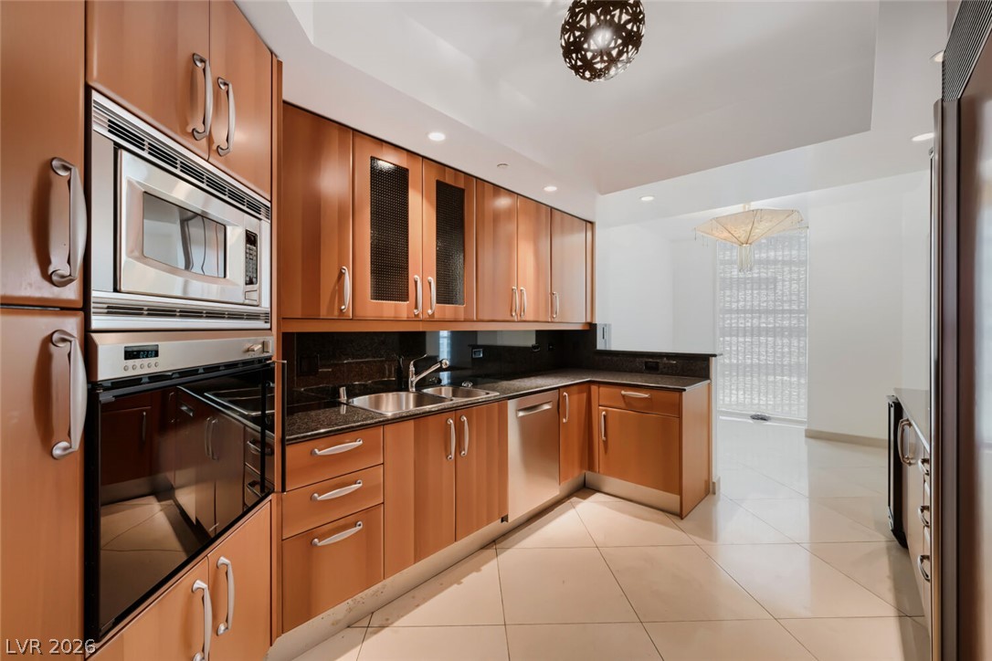 2877 Paradise Road 1404 Las Vegas NV 89109