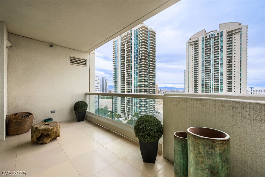 2877 Paradise Road 1404 Las Vegas NV 89109