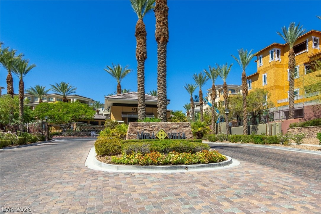 9204 Tesoras Drive 202 Las Vegas NV 89144