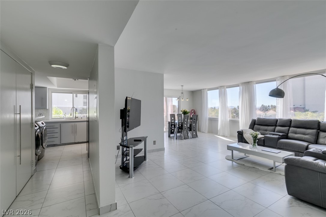 205 East Harmon Avenue 511 Las Vegas NV 89169