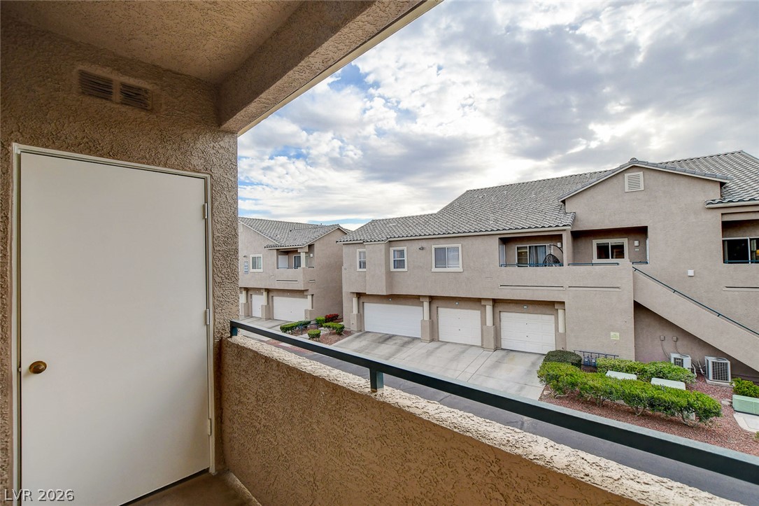2052 Quarry Ridge Street 201 Las Vegas NV 89117
