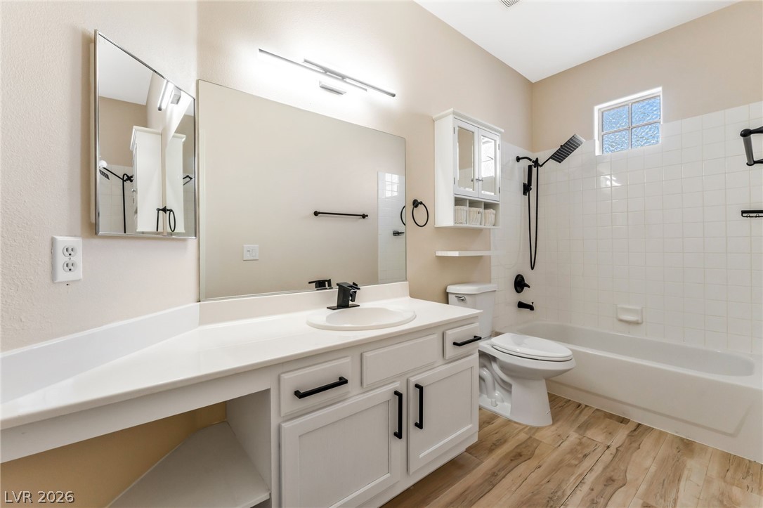 8737 Red Brook Drive 201 Las Vegas NV 89128