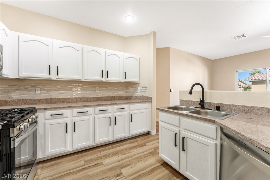 8737 Red Brook Drive 201 Las Vegas NV 89128