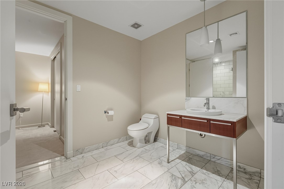 4471 Dean Martin Drive 3208 Las Vegas NV 89103