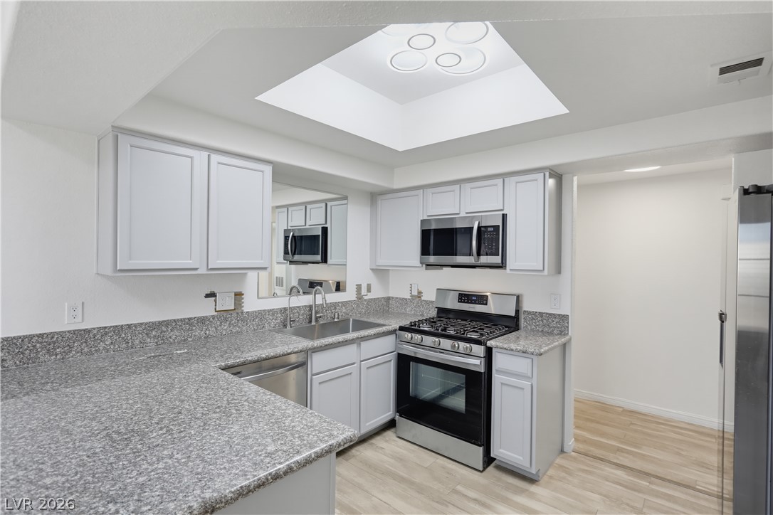 8432 Running Deer Avenue 103 Las Vegas NV 89145