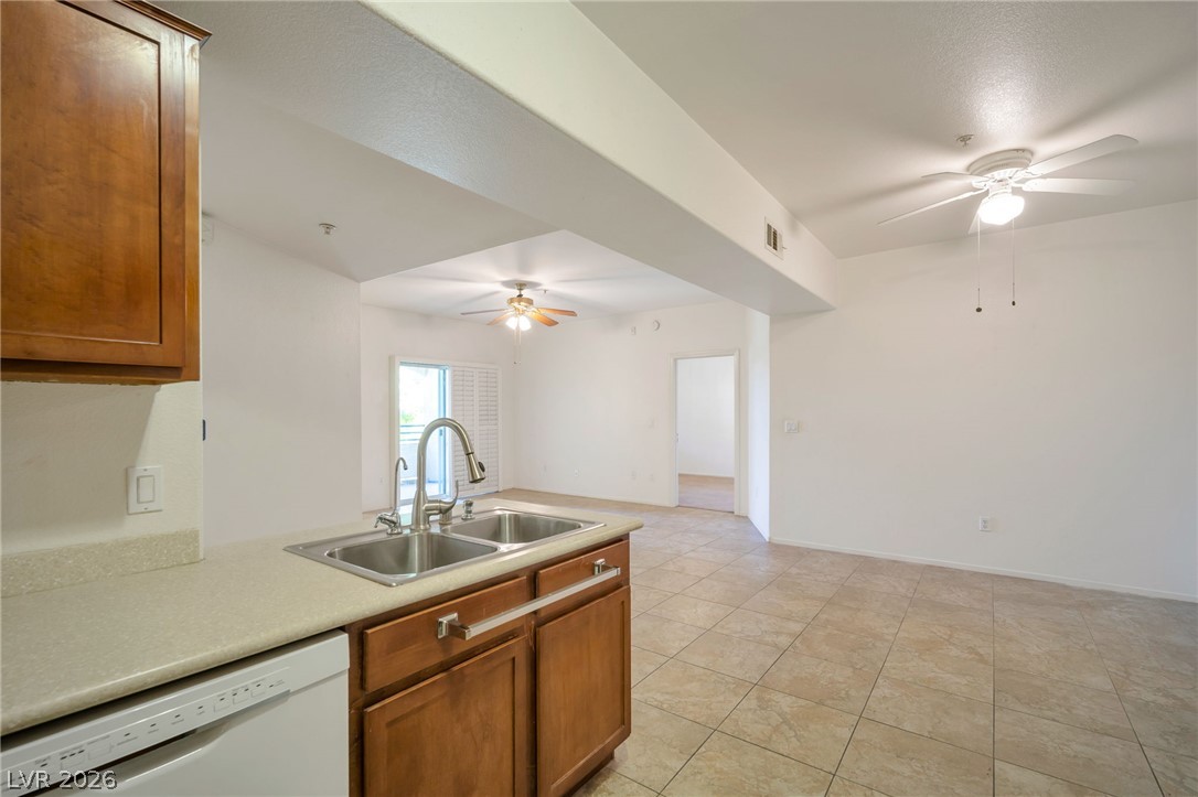 2291 West Horizon Ridge Parkway 2108 Henderson NV 89052