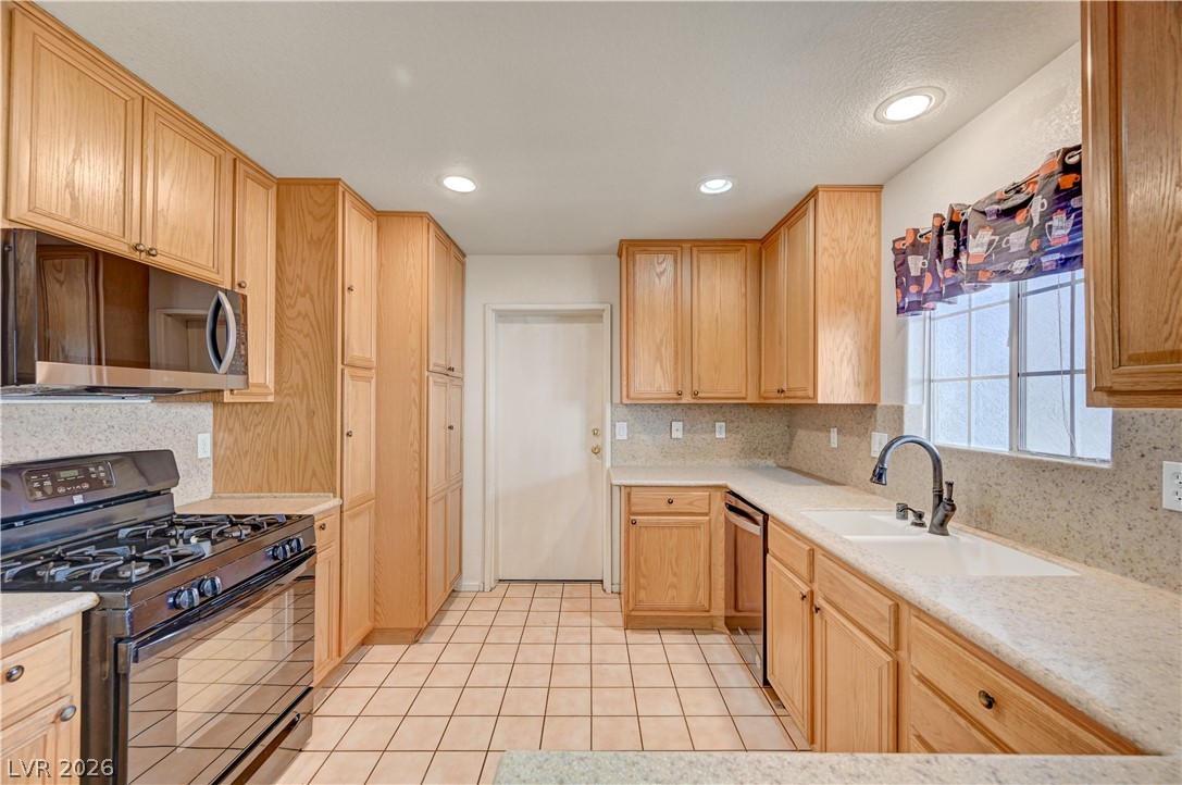 5424 Tassara Way 102 Las Vegas NV 89108