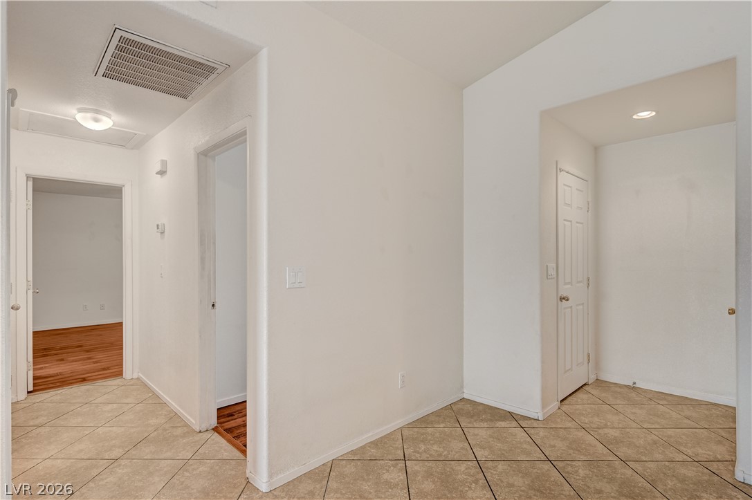 5424 Tassara Way 102 Las Vegas NV 89108