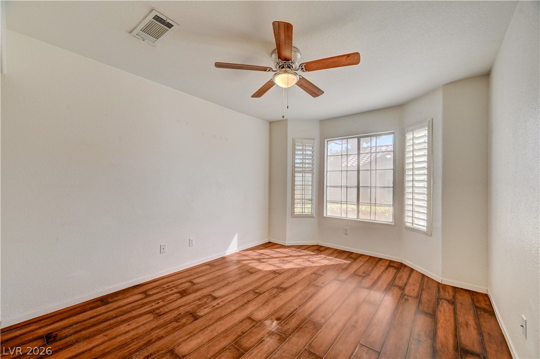 5424 Tassara Way 102 Las Vegas NV 89108