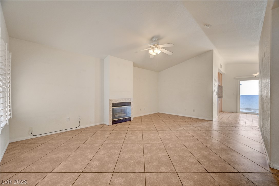 5424 Tassara Way 102 Las Vegas NV 89108