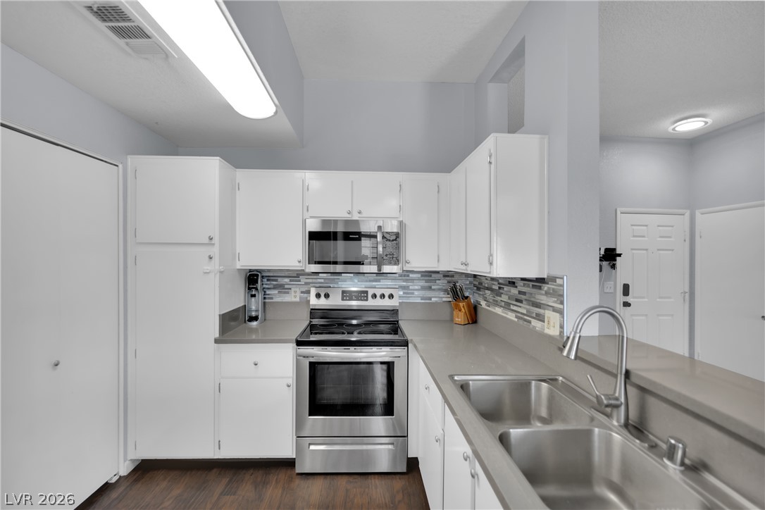 3150 Soft Breezes Drive 2025 Las Vegas NV 89128