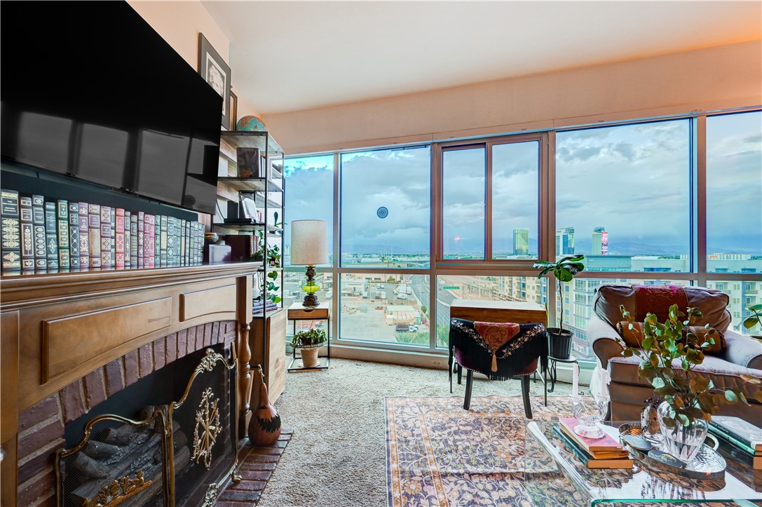 4525 Dean Martin Drive 802 Las Vegas NV 89103