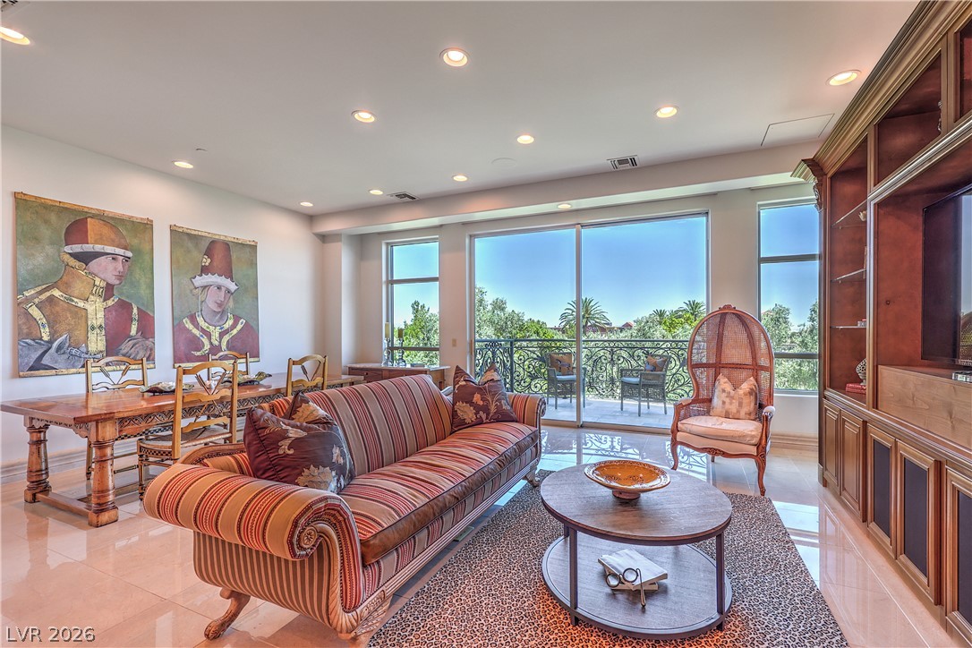 9101 Alta Drive 12 Las Vegas NV 89145
