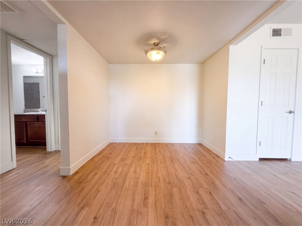 5098 River Glen Drive 215 Las Vegas NV 89103