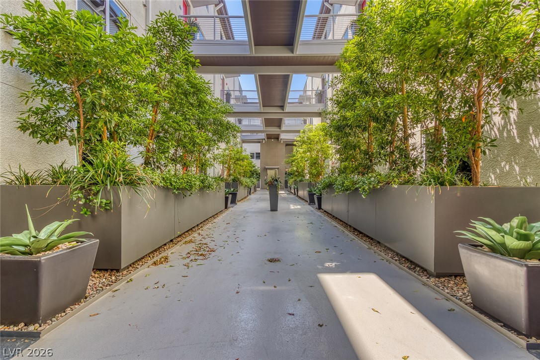 11441 Allerton Park Drive 208 Las Vegas NV 89135