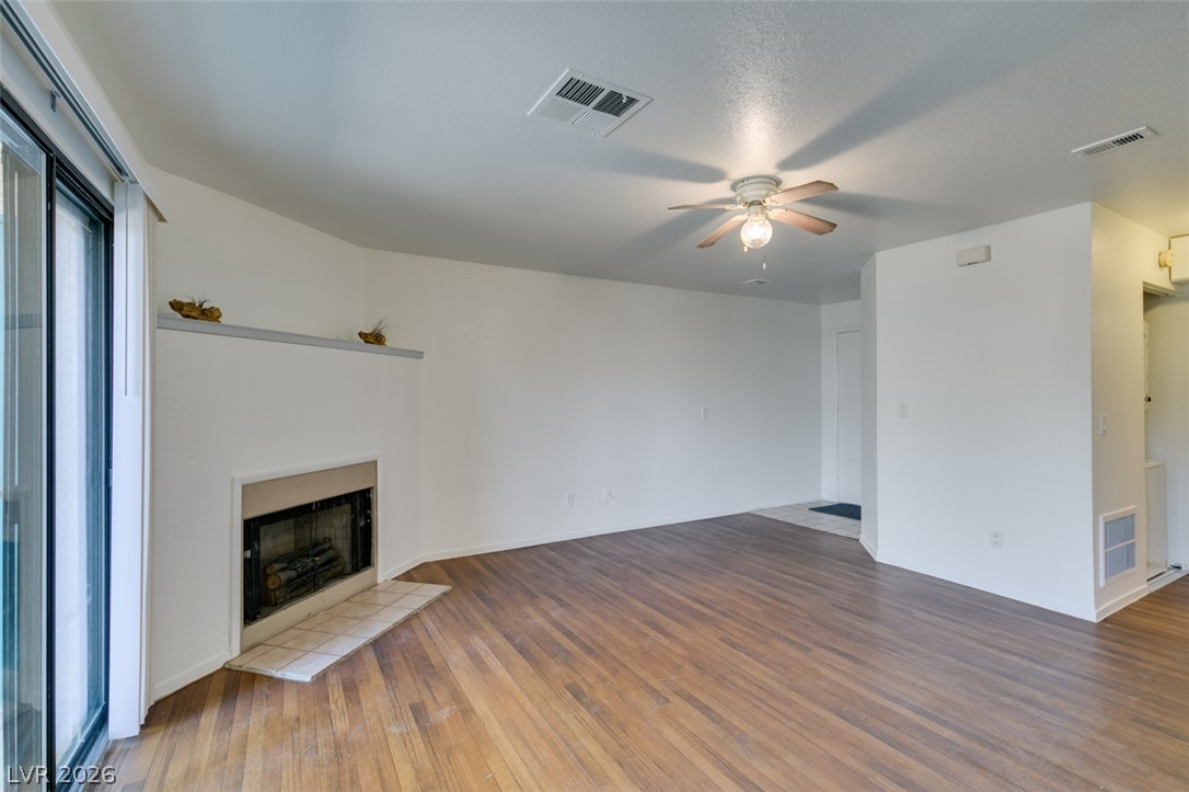 2220 Pine Breeze Lane 103 Las Vegas NV 89119
