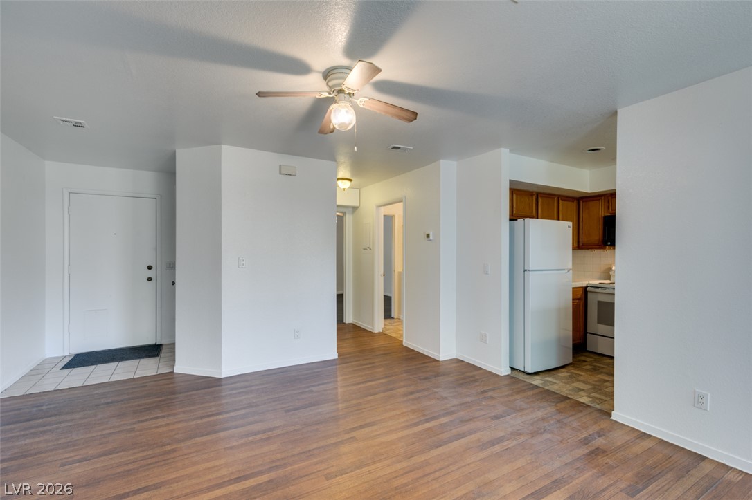 2220 Pine Breeze Lane 103 Las Vegas NV 89119